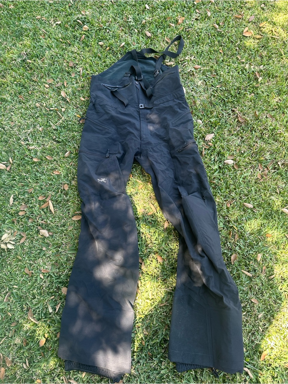Arc'teryx Black Men's Cargo Snow Bib Pants